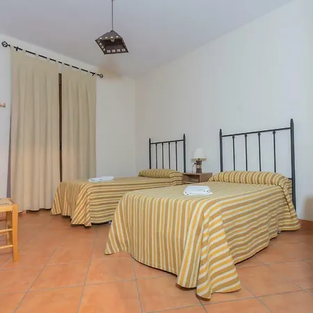 La Fuente Country house *